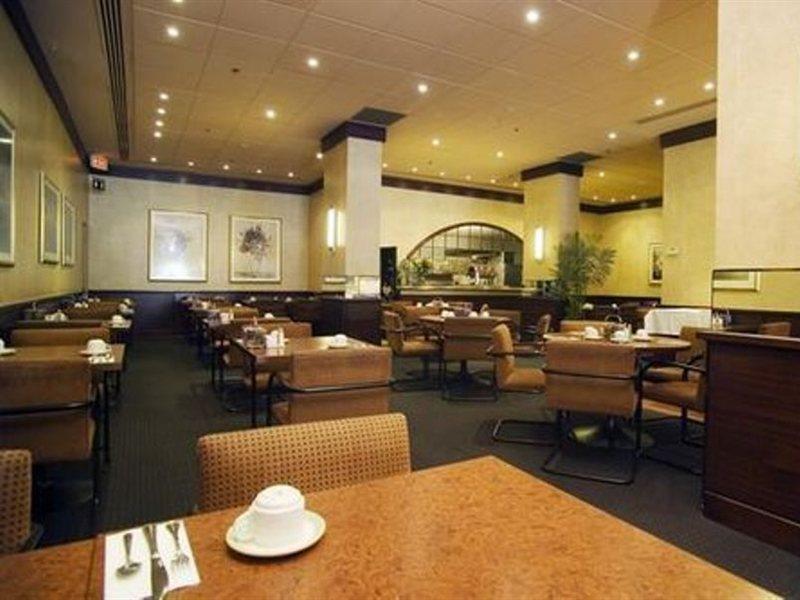 Best Western Primrose Hotel Downtown Toronto Restoran fotoğraf